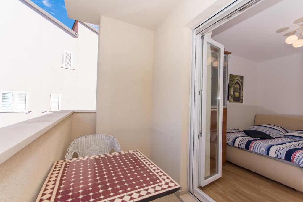 Apartment Angie Trogir Exterior foto